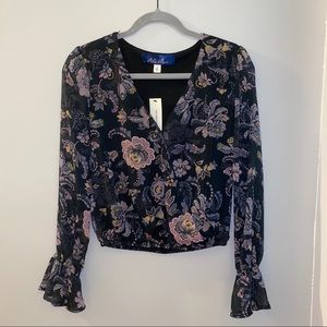 Francesca’s vneck blouse